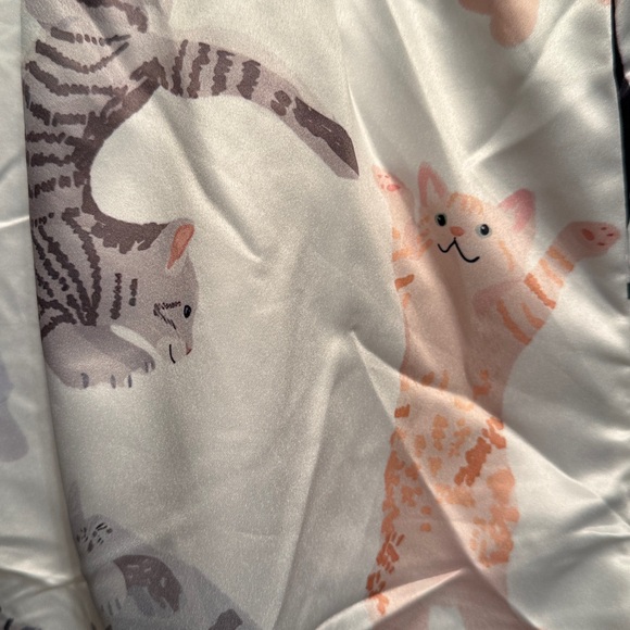 Cat pajamas set button down shirt & elastic waist shorts, size large NWT - Picture 11 of 12